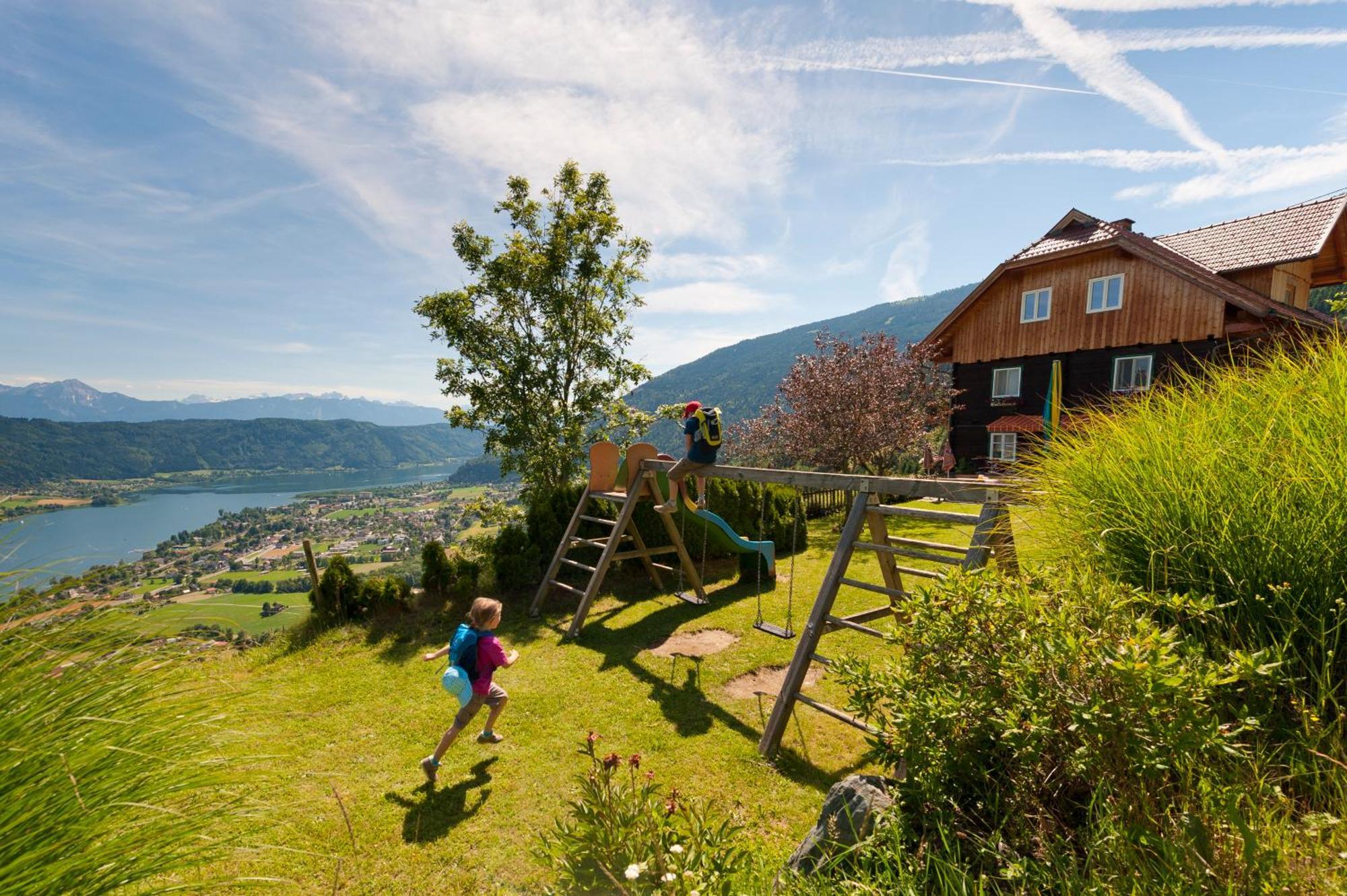 Blaues Haus Ferienwohnung Bodensdorf Ossiacher See Gerlitzen Alpe Extérieur photo